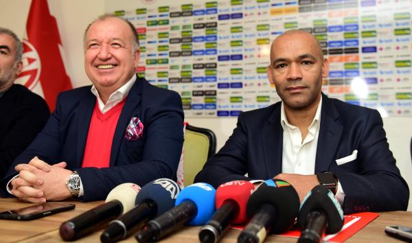 Antalyaspor teknik direktör Morais ile 1.5 yıllık sözleşme imzaladı