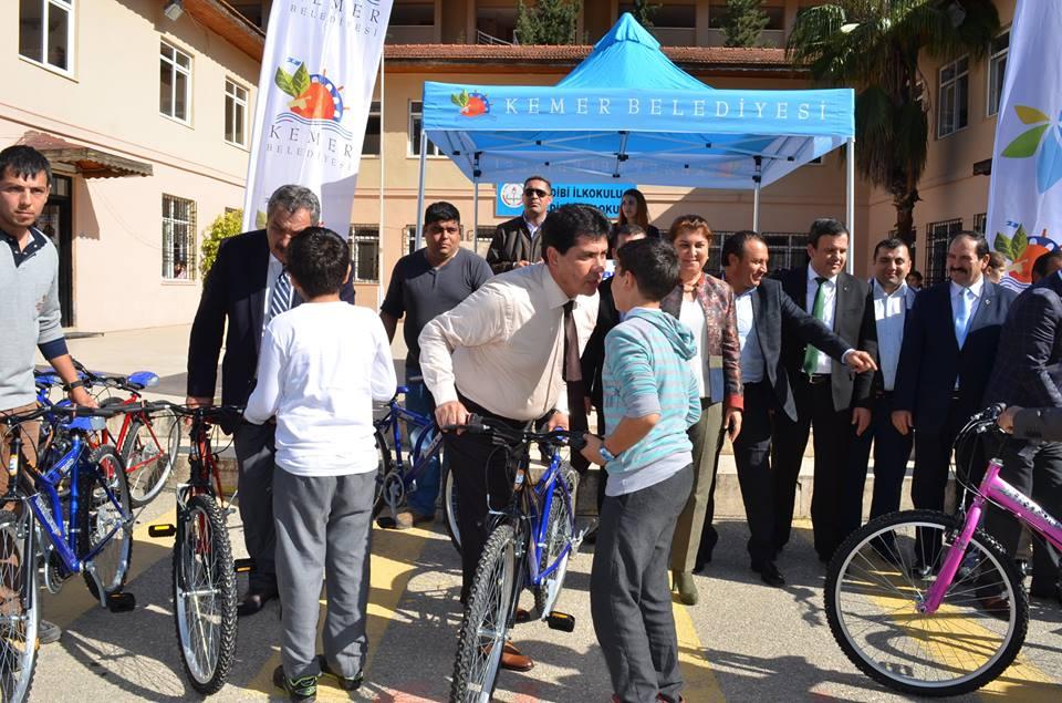 Beldibi Ortaokul Öğrencilerde Bisikletlerine Kavuştu