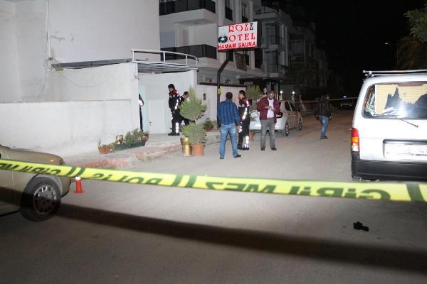 Antalya’da silahlı otel baskını: 2 yaralı