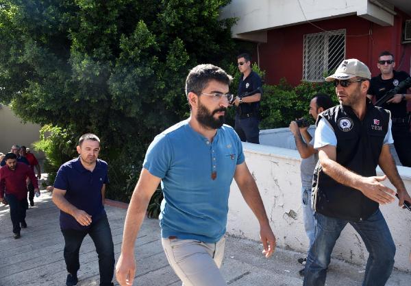 Antalya’da 1253 kamu görevlisi açığa alındı, 78 kişi tutuklandı