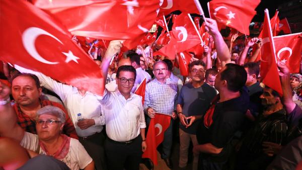 Antalya Valisi Karaloğlu: OHAL, hainlere karşı elimizi güçlendirecek