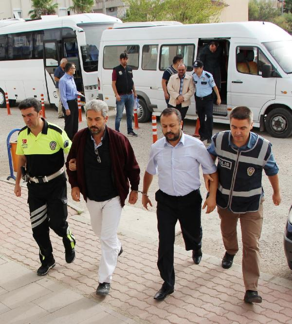 Antalya’da Fetö’den 19 Tutuklama