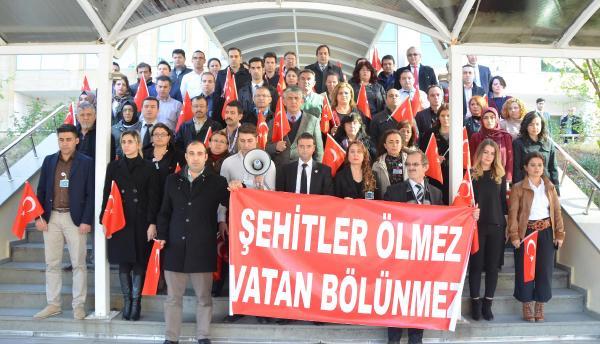 Antalya Adliyesi çalışanları terörü protesto etti