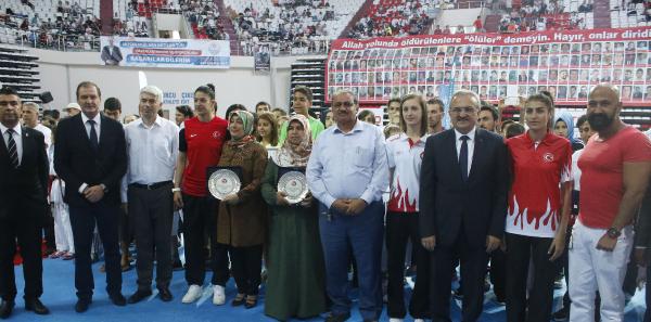 Tekvando Yıldızlar Türkiye Şampiyonası başladı