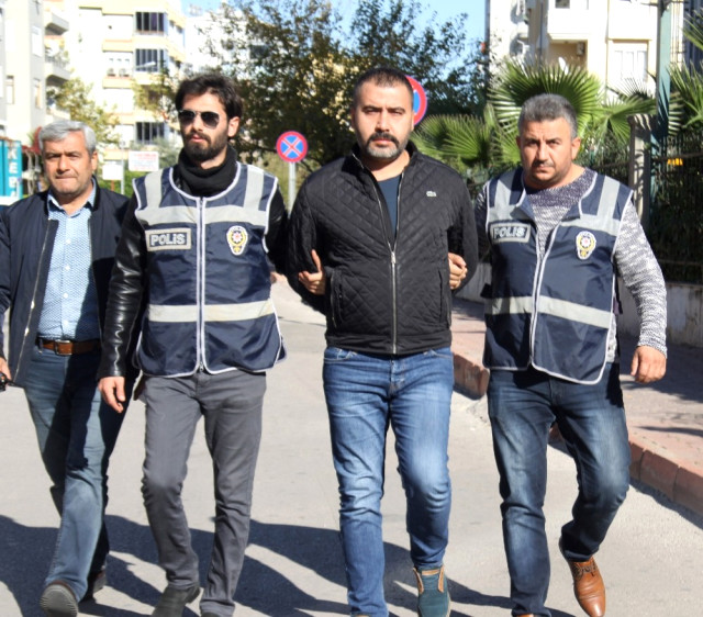 Antalya’da 4 Kişiyi Silahla Vuran Şahıs Tutuklandı