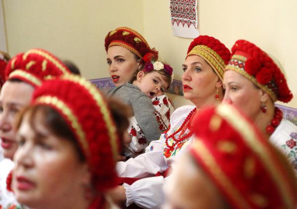 Ukraynalı kadınlar, türkülerle acıyı paylaşacak