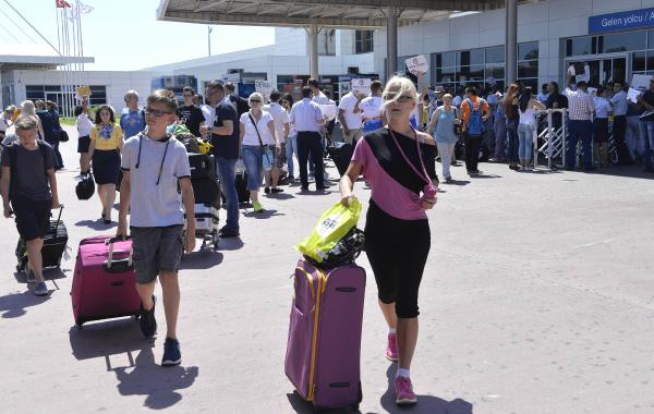 Antalya Havalimanı’nda dakikada 113 yolcu trafiği