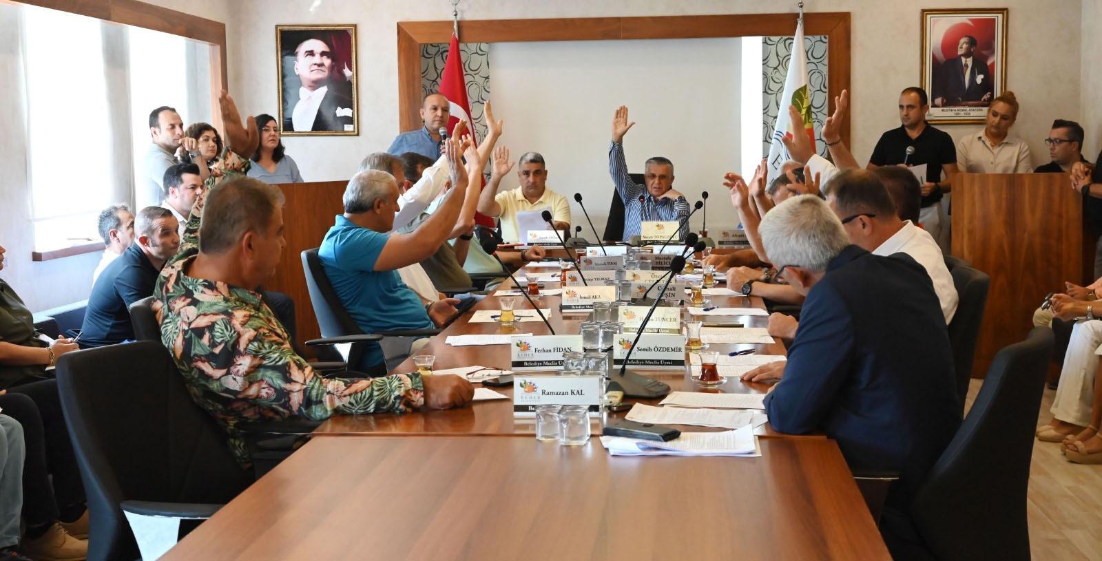 Kemer Belediyesi Eylül ayı meclis toplantısı yapıldı