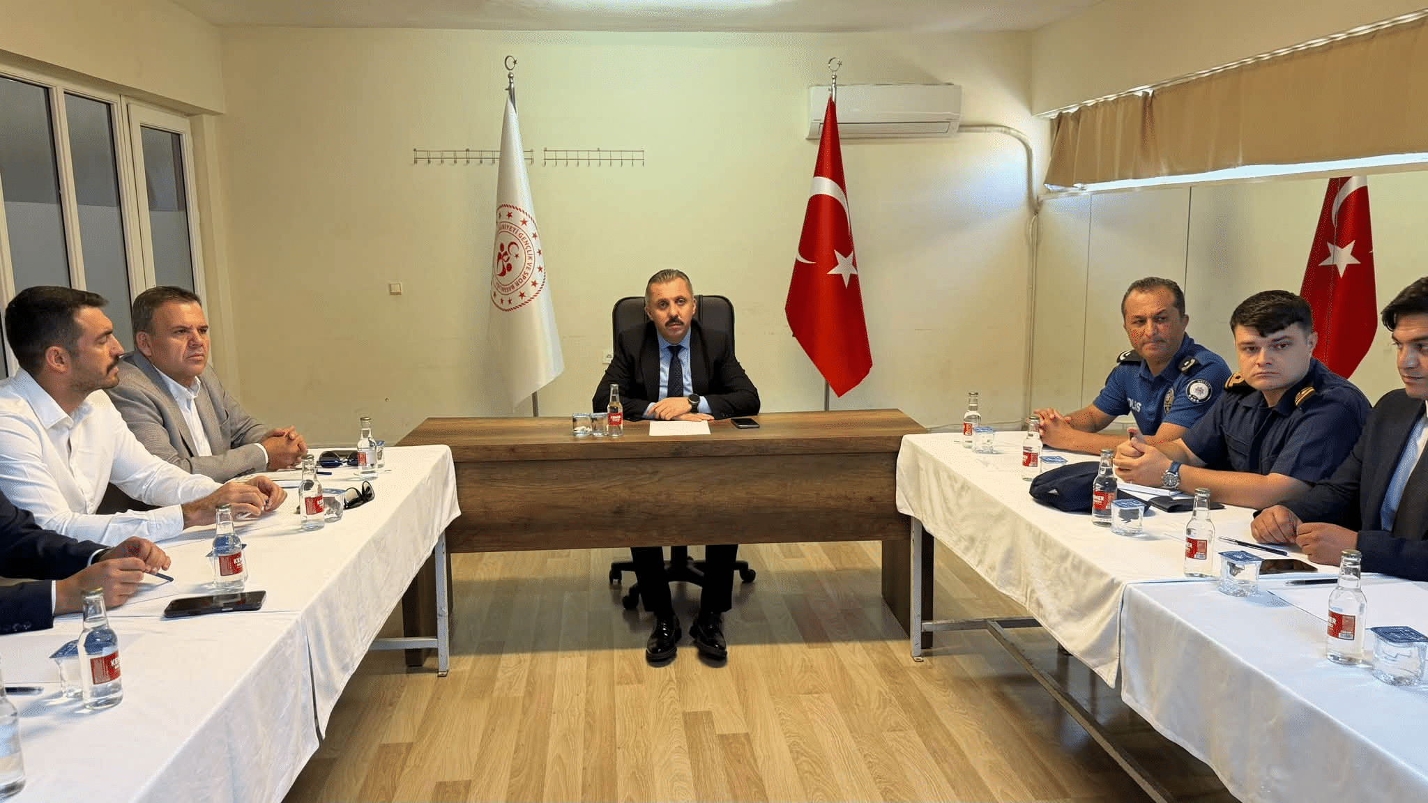 KEMER, SUP CUP DÜNYA ŞAMPİYONASI’NA HAZIRLANIYOR! 23 ülkeden 200 sporcu Kemer’de buluşacak: Şampiyona öncesi koordinasyon toplantısı